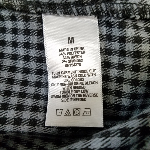 Aeropostale Plaid Notched-Hem Mini Skirt - Picture 9 of 12